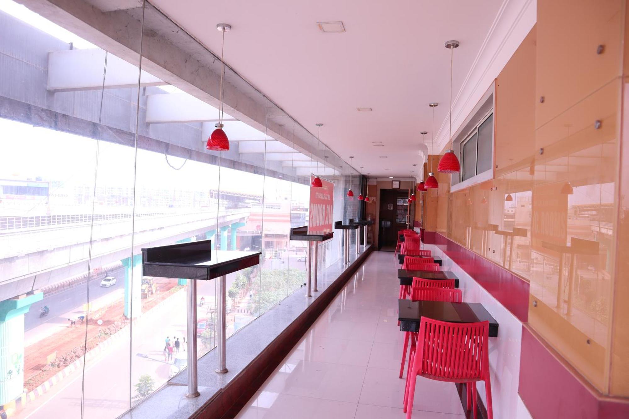 Sri Sai Ram Suites Bangalore Buitenkant foto