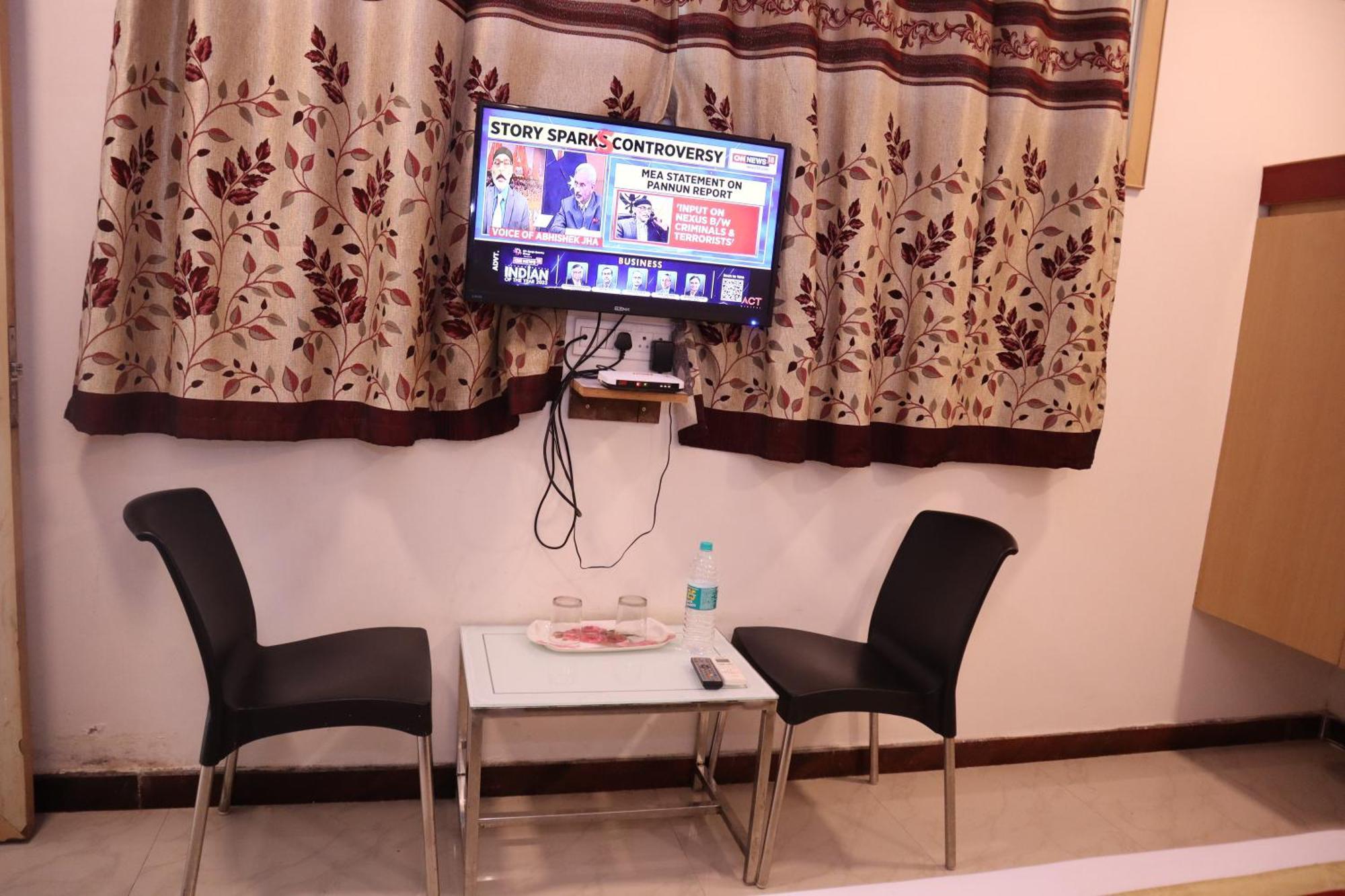 Sri Sai Ram Suites Bangalore Buitenkant foto